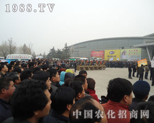 菏澤農(nóng)資會(huì)在眾人的期待中開幕