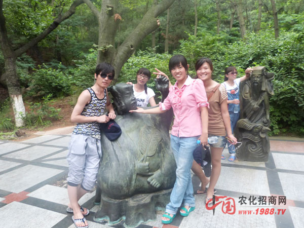 留戀赤山一起拍個照吧