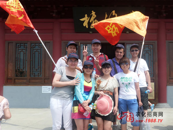 到達(dá)威海站——?jiǎng)⒐珝u