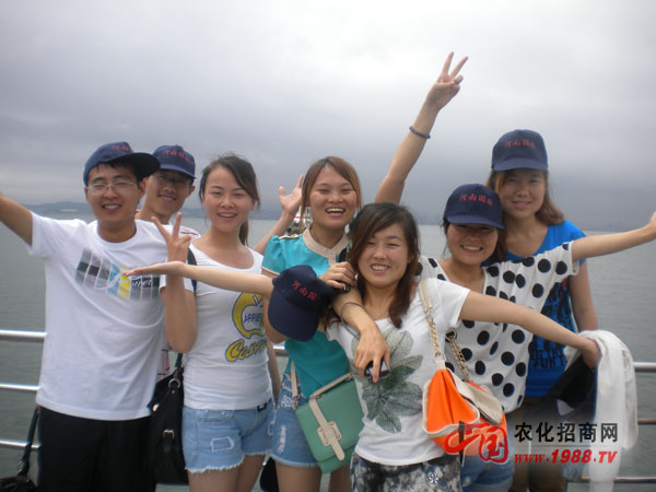 坐船出發(fā)劉公島