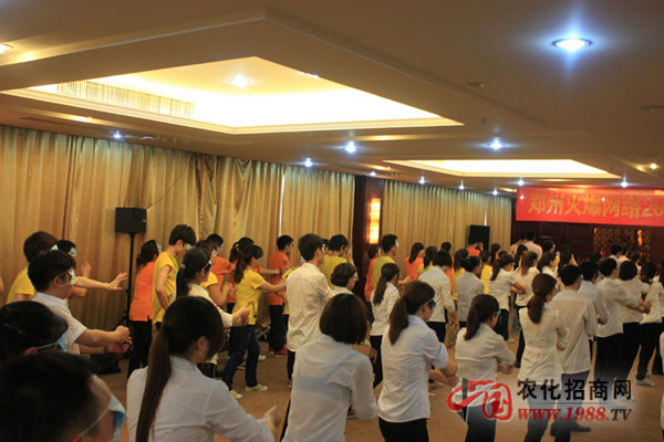 全力以赴堅(jiān)持的我們