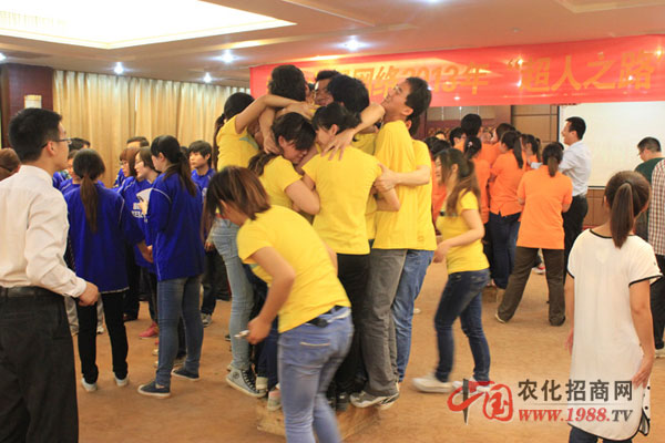 全力以赴的“風(fēng)雨同舟”