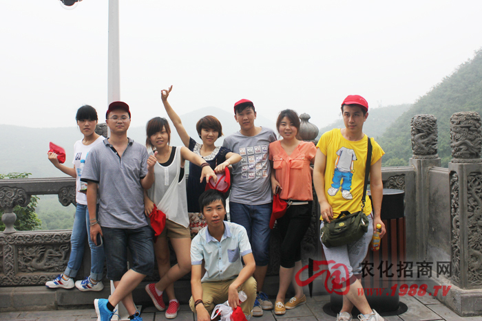 游山玩水,投入大山懷抱