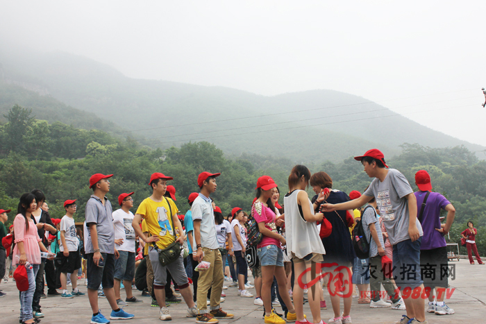 駐足停留的我們