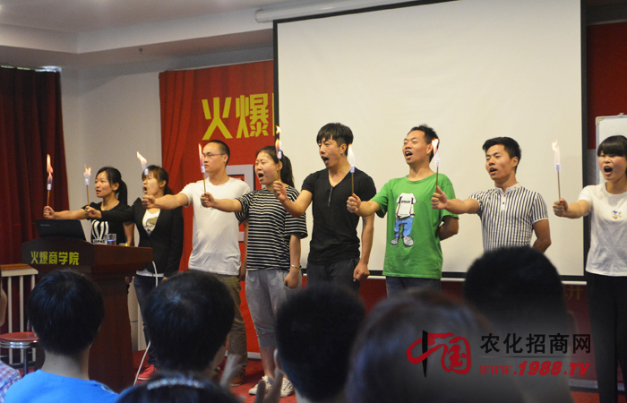 人在一起不是團(tuán)隊(duì),心在一起才是團(tuán)隊(duì)