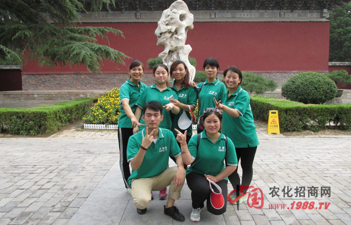 沒有比腳更長(zhǎng)的路,沒有比人更高的山