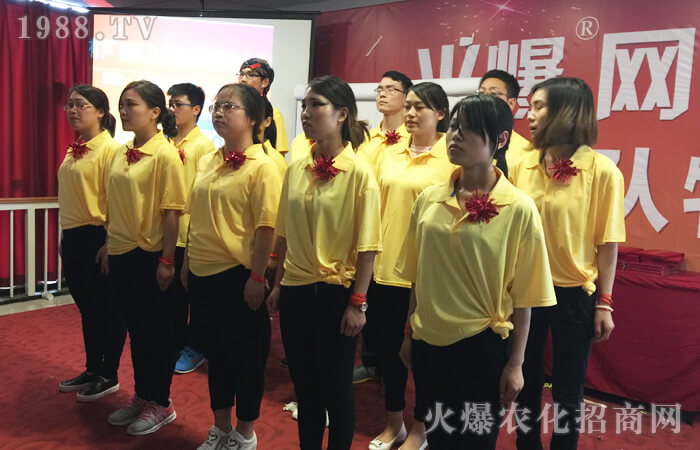 堅(jiān)定信念,相信自己,勇往直前!