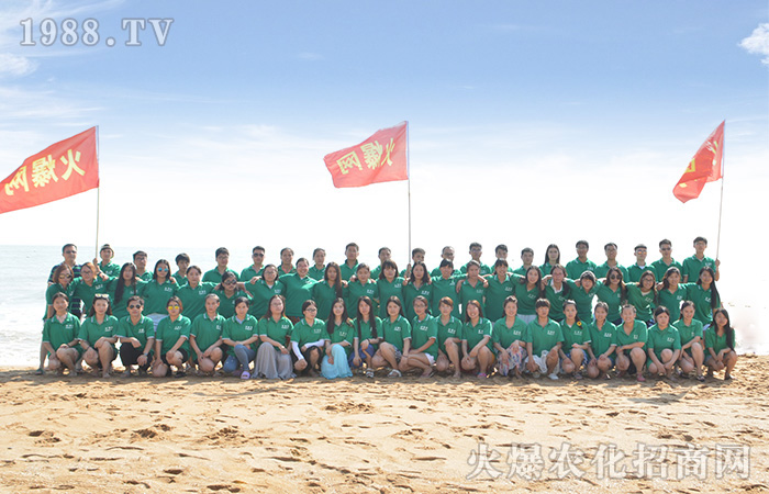 與天相接,與地相連!火爆7月旅游季我們在這里!