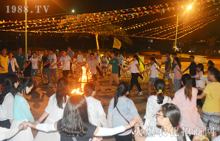 心心相連 乘風(fēng)前行