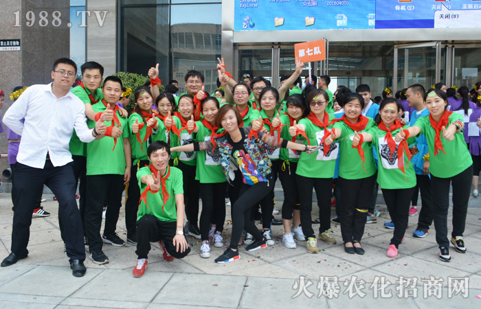 夢(mèng)想照亮現(xiàn)實(shí)