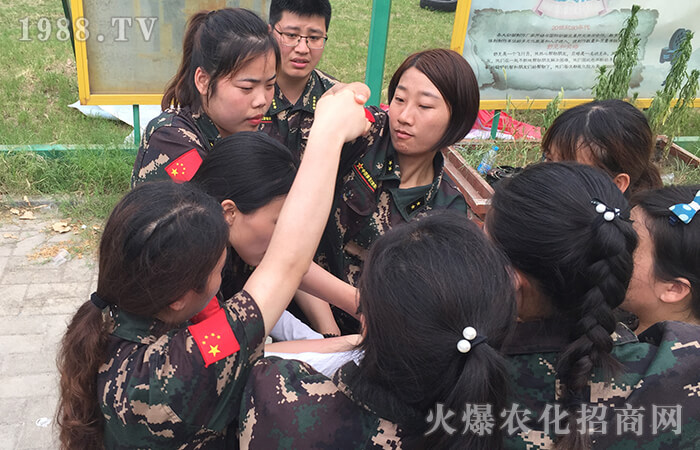 堅(jiān)守初心 勇往直前