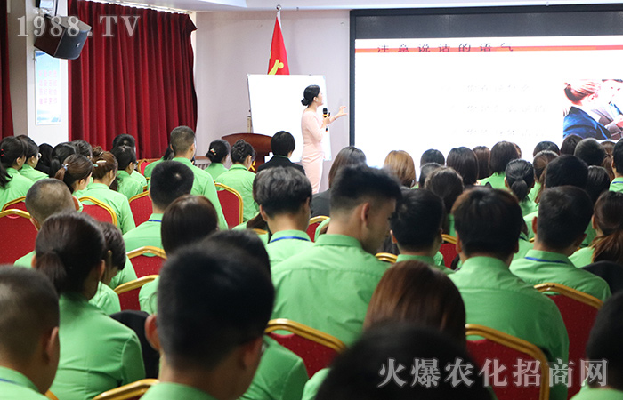 職場商務(wù)禮儀對我們的重要性