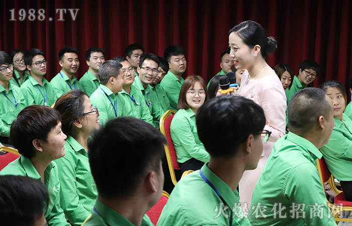 禮儀在工作,規(guī)范您和我