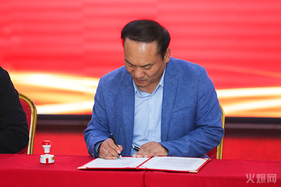 強(qiáng)強(qiáng)聯(lián)合