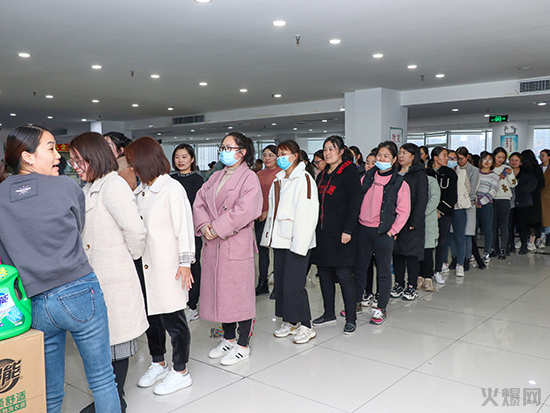 L(fng)ڷAŮ(ji)𱬾W(wng)ɰl(f)Ů񌣌ٶY