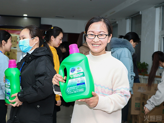 L(fng)ڷAŮ(ji)𱬾W(wng)ɰl(f)Ů񌣌ٶY