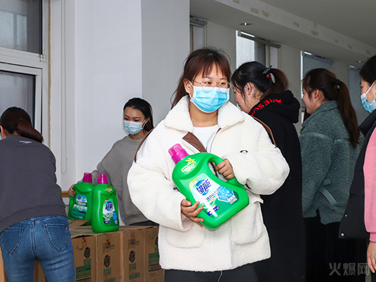 L(fng)ڷAŮ(ji)𱬾W(wng)ɰl(f)Ů񌣌ٶY